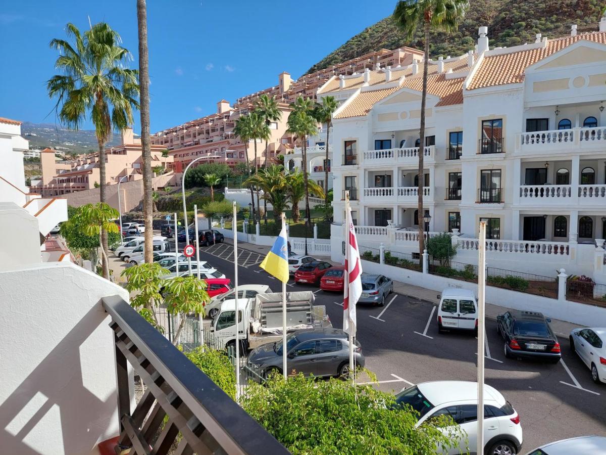 Greatly Located Apartment With Heated Pool, Los Cristianos Los Cristianos  Luaran gambar