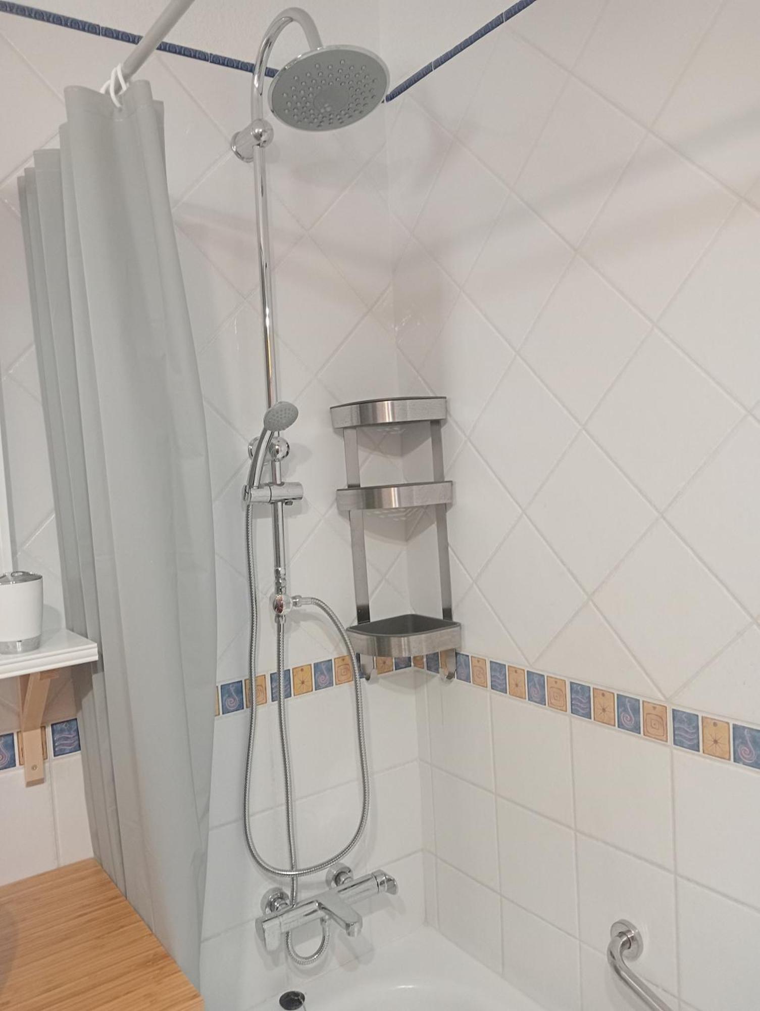 Greatly Located Apartment With Heated Pool, Los Cristianos Los Cristianos  Luaran gambar