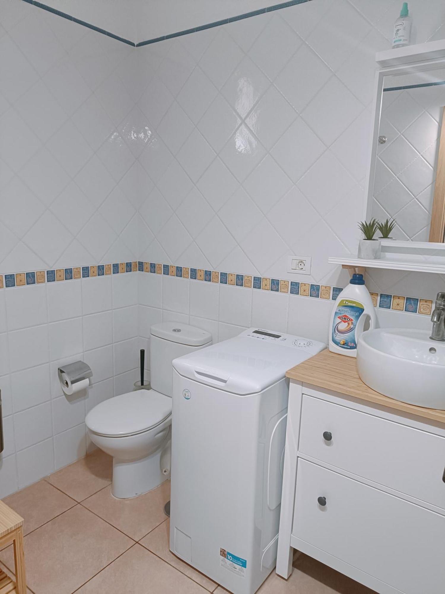 Greatly Located Apartment With Heated Pool, Los Cristianos Los Cristianos  Luaran gambar